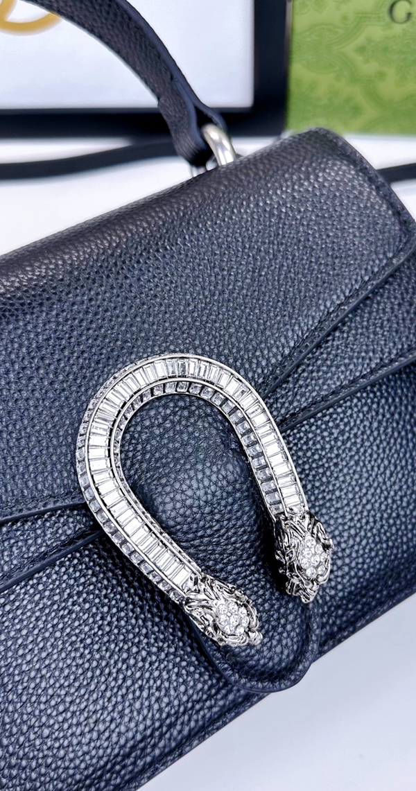 激安グッチバッグコピー角部分ディテール